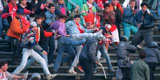 buruma152_Mark LeechGetty Images_footballhooligansriot
