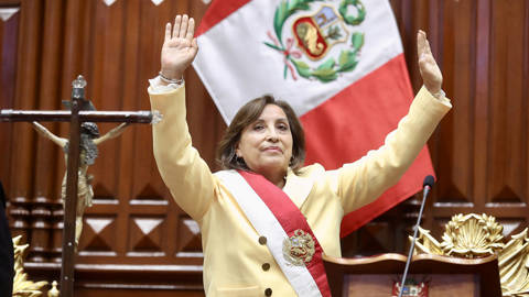 velasco132_Congress of Republic of Peru  HandoutAnadolu Agency via Getty Images_dinaboluarte