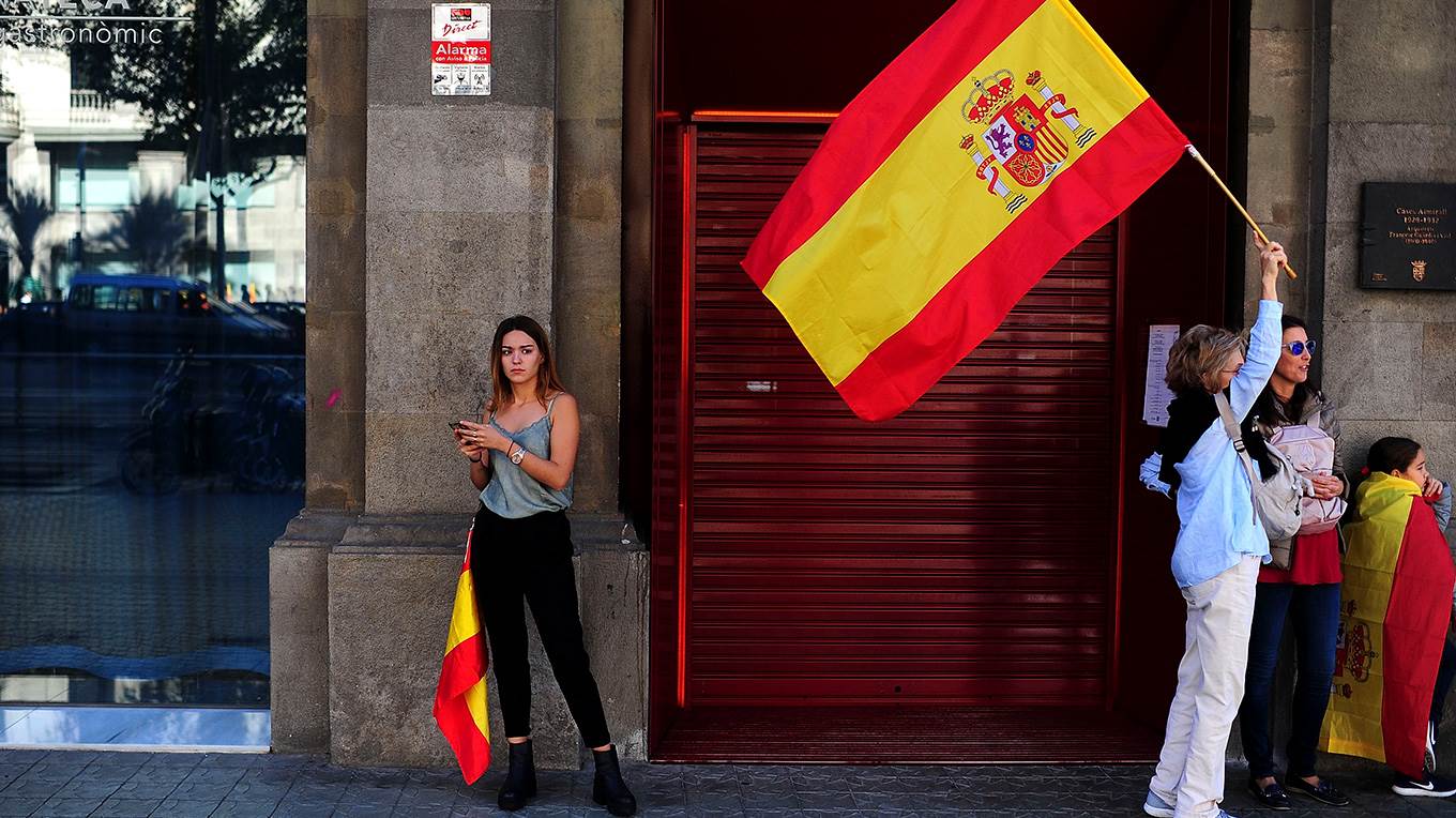 Barcelona pro-unity protesters