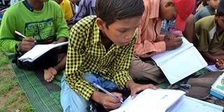 India children slum school