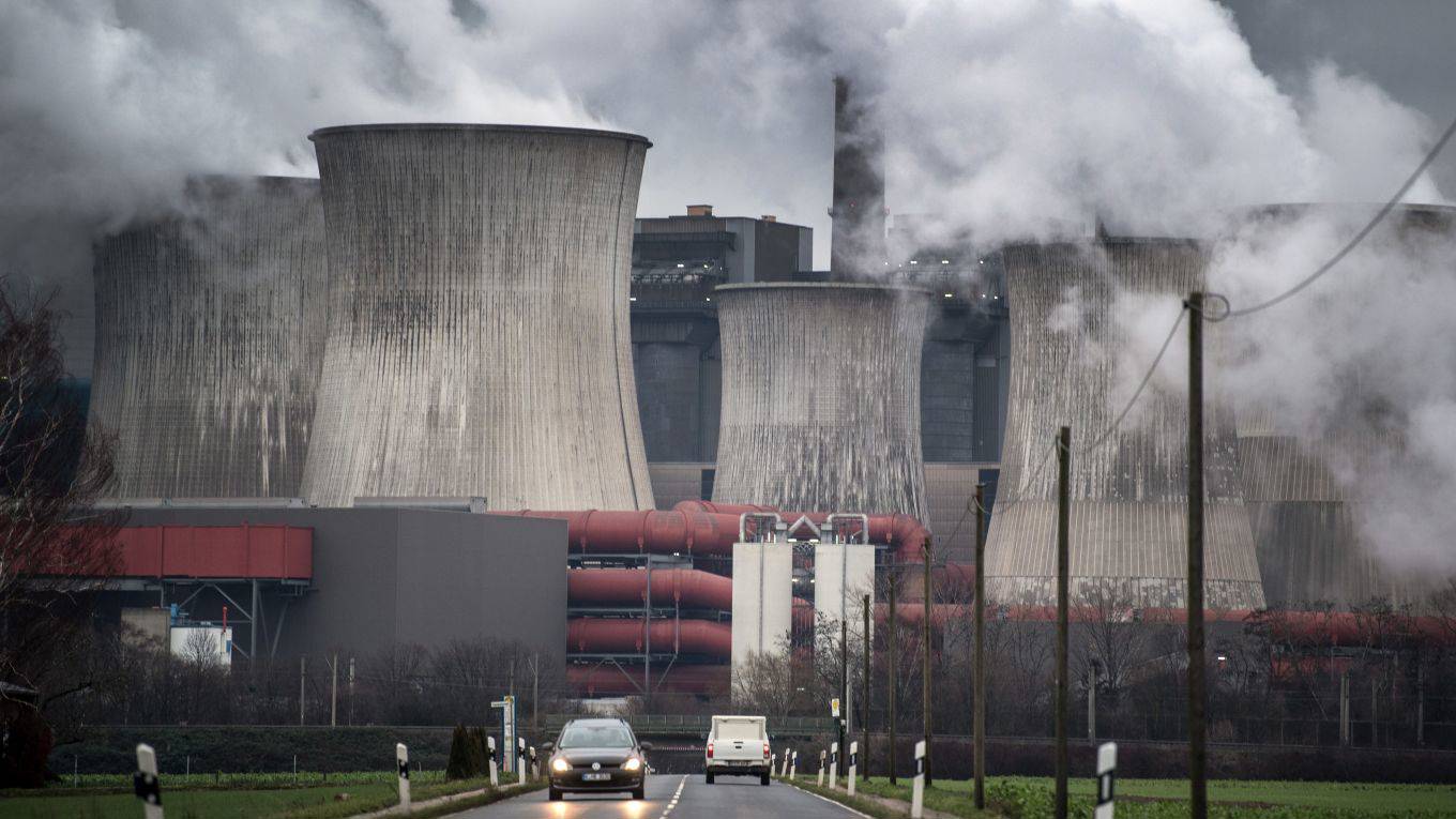 dervis110_FEDERICO GAMBARINIDPAAFP via Getty Images_emissions