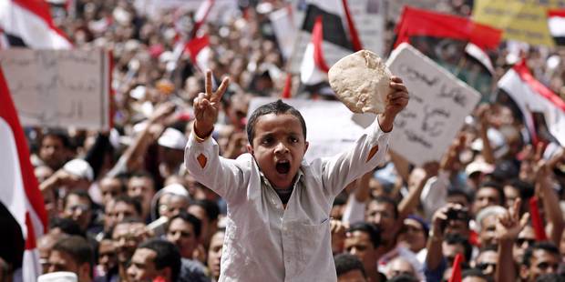 op_macharis1_AFPGettyImages_egyptchildbreadprotest