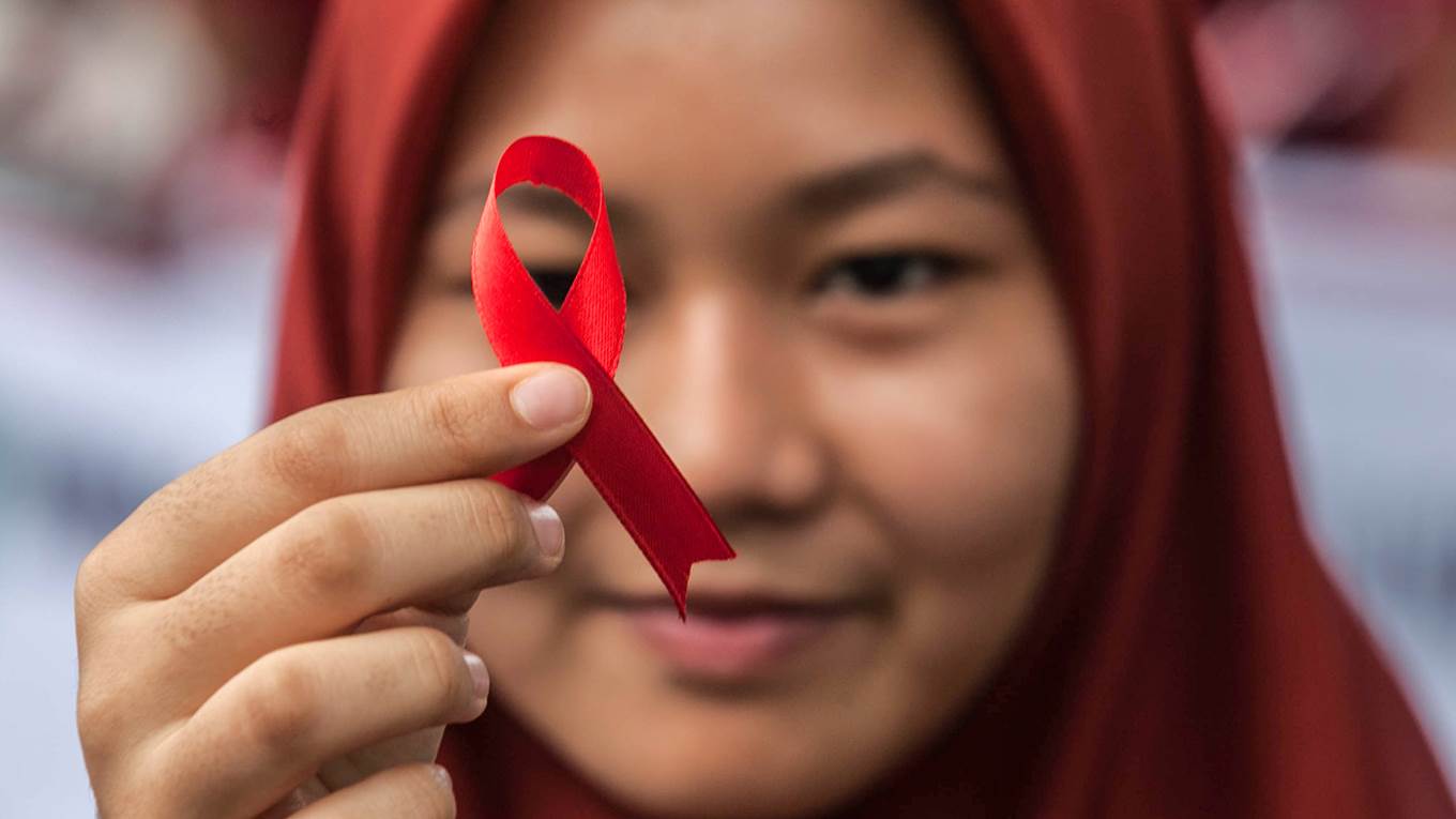 stegling2_IVAN DAMANIKAFPGetty Images_aids awareness