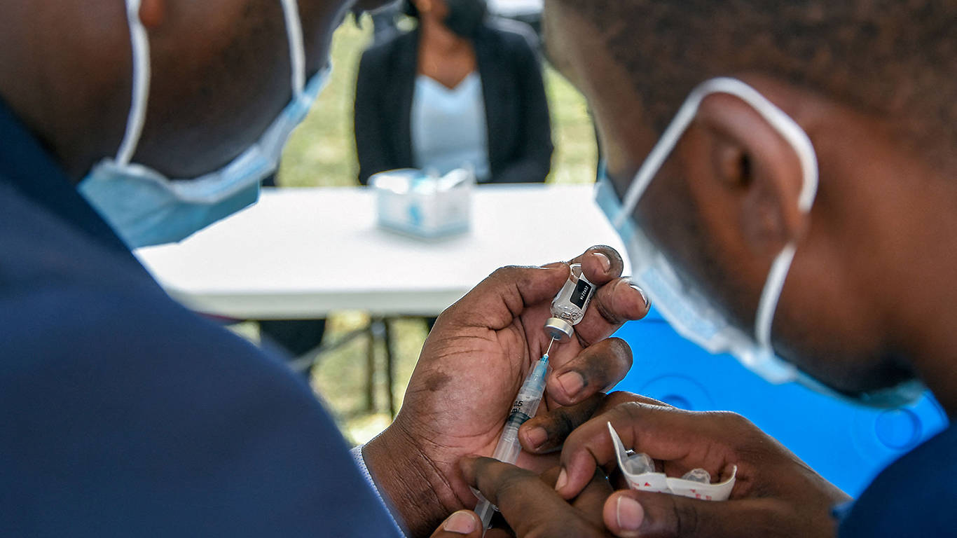 mazzucato38_STRINGERAFP via Getty Images_vaccine coordination africa