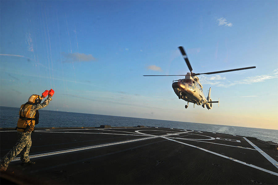 china navy helicopter