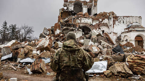benami197_ SAMEER AL-DOUMYAFP via Getty Images_ukraine soldiers