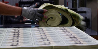 cochrane6EVA HAMBACHAFP via Getty Images_inflation printing money