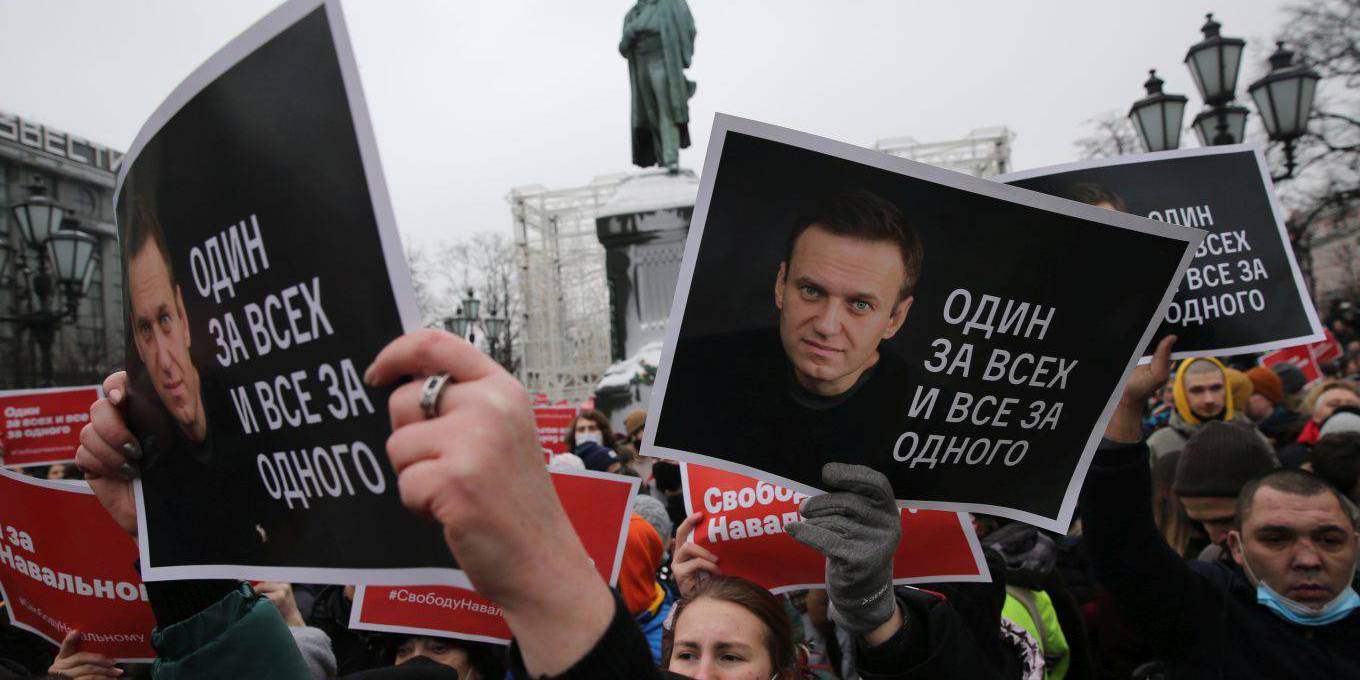 Can Navalny Take Down Putin? by Nina L. Khrushcheva - Vimarsana News