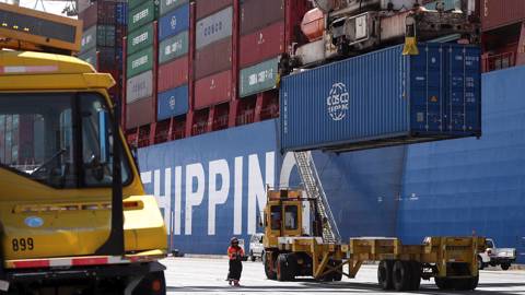 wei34_Justin SullivanGetty Images_us china shipping