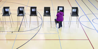 james162_Sara D. DavisGetty Images_votingstationelection