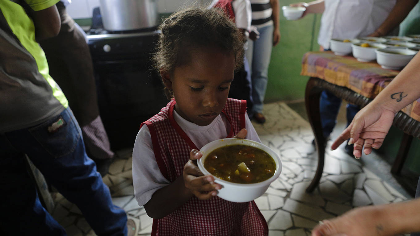 lomborg171_EvaMarieUzcateguiGettyImages_girlwithbowlofsoup