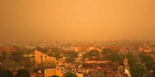 acemoglu31_Vishal BhatnagarNurPhoto via Getty Images_smokepollution