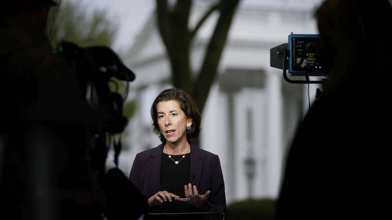 slaughter81_Drew AngererGetty Images_gina raimondo