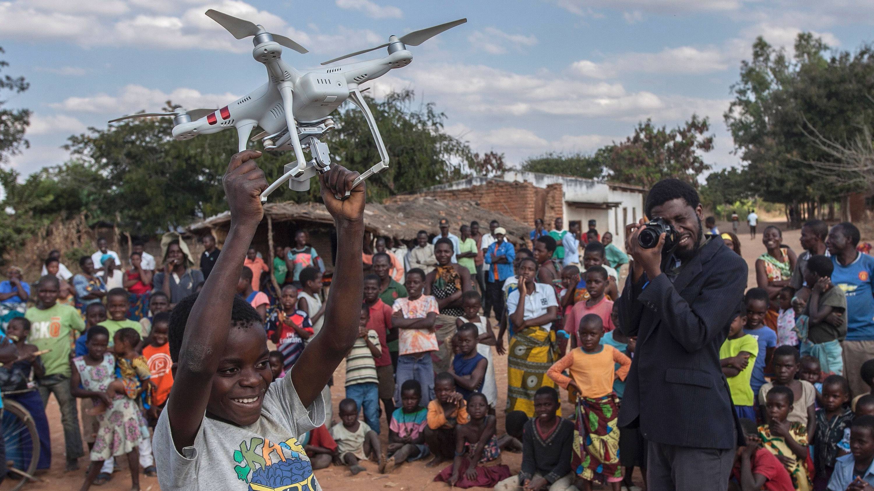 mwamukonda1_AMOS GUMULIRAAFP via Getty Images_malawidronetechnologychild