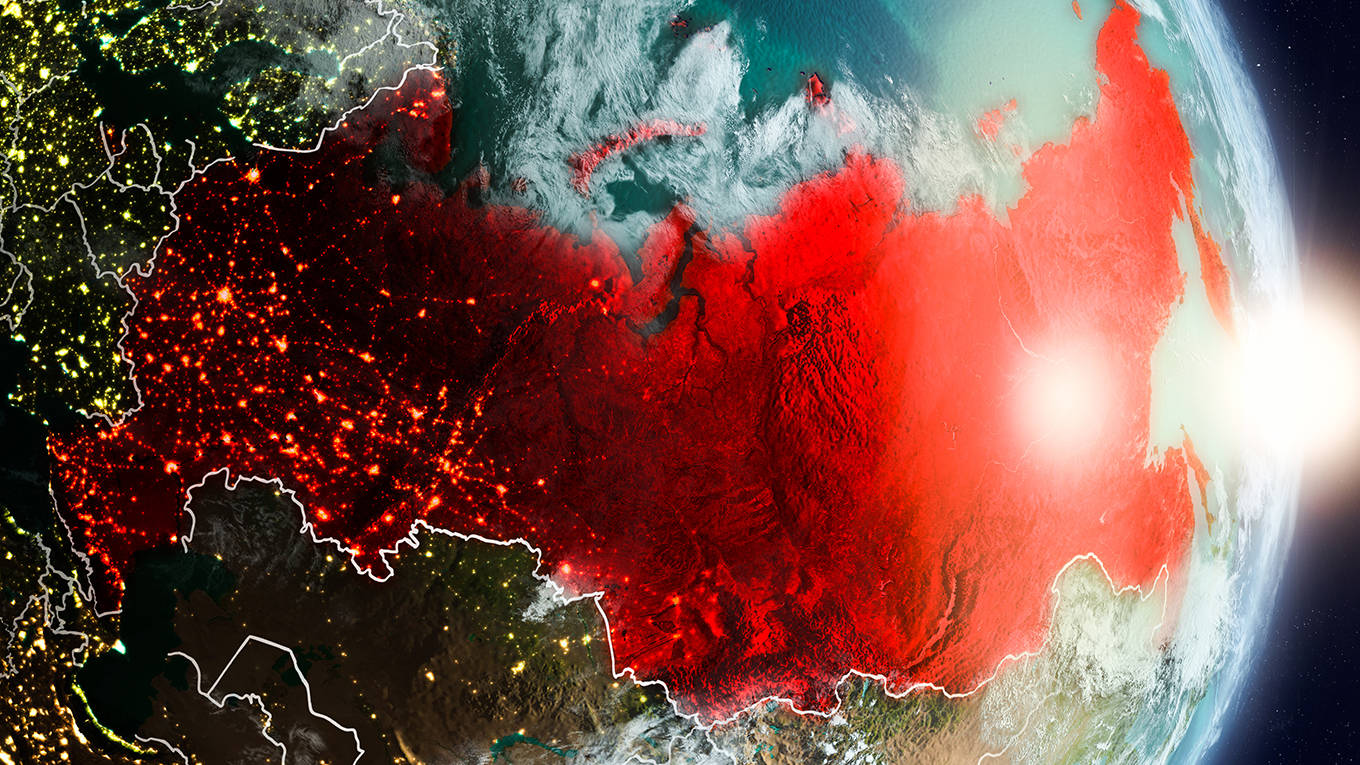 bildt65_HarvepinoGettyImages_redRussiaearthsunrise