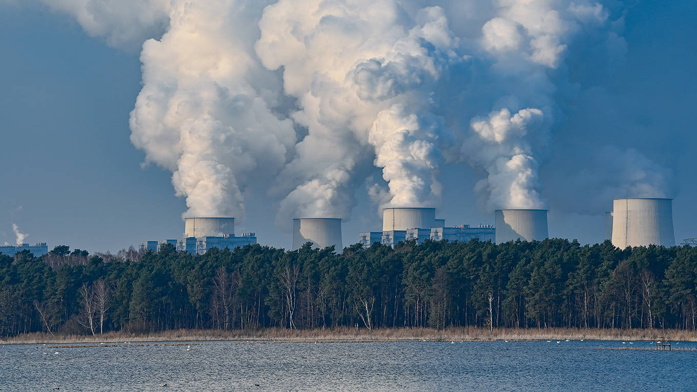 adasgupta1_Patrick Pleulpicture alliance via Getty Images_carbonemissions