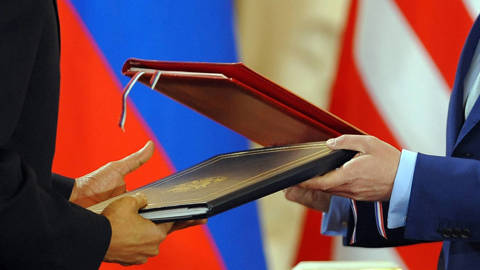 Signing of the New START treaty.