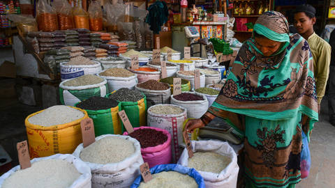 husain1_Asif HassanGettyImages_karachi_market