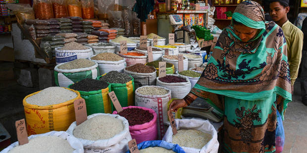 husain1_Asif HassanGettyImages_karachi_market