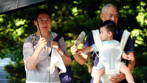 qian44_Liu JunfengFeature ChinaFuture PublishingGettyImages_china_grandparents