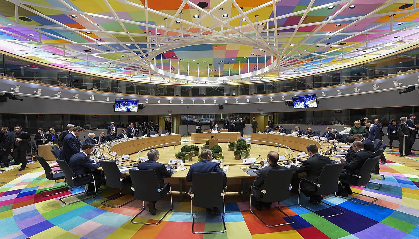 bildt38_John Thys_AFP_Getty Images_eu summit