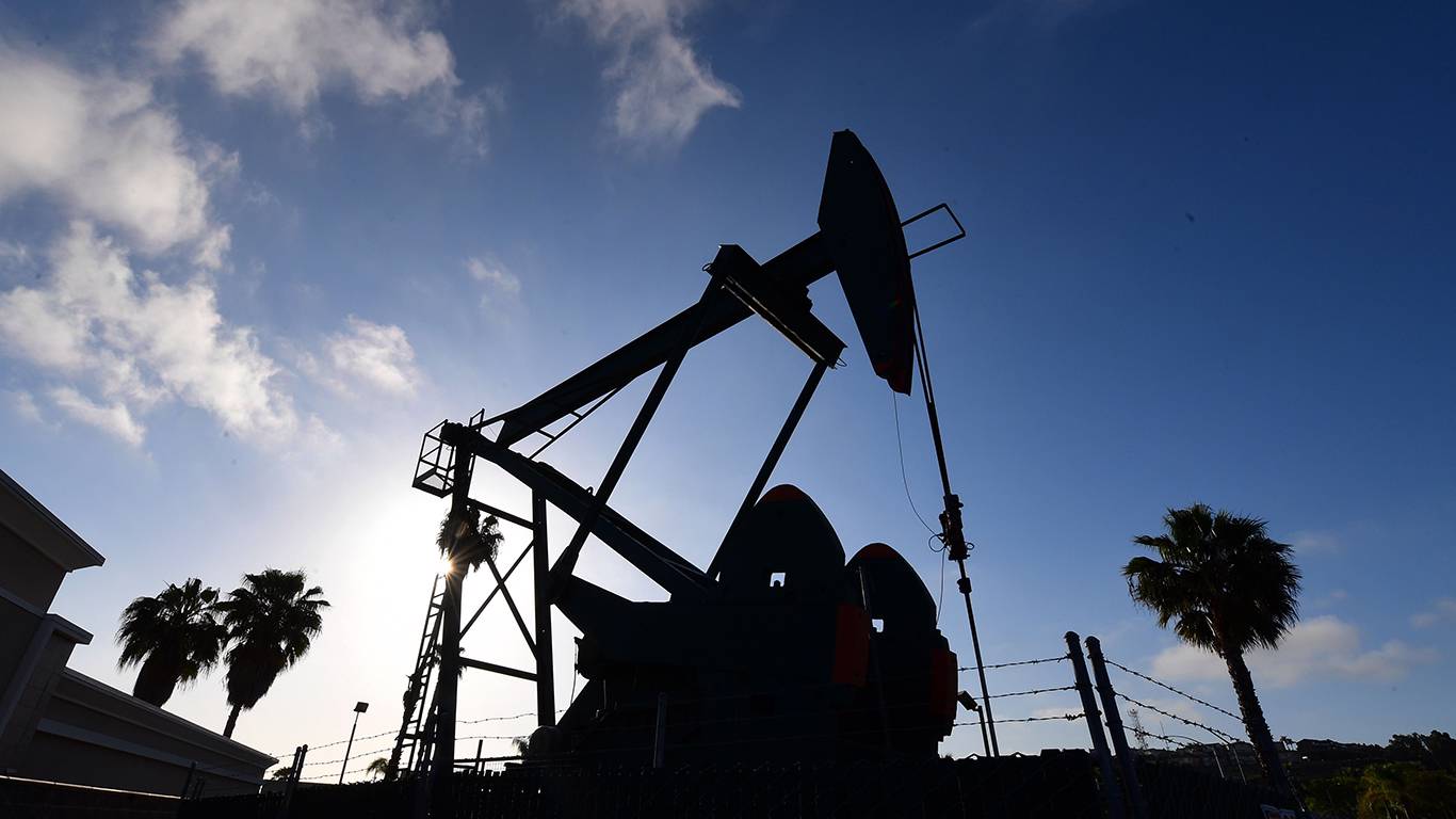 haas5_FREDERIC J. BROWNAFP via Getty Images_oil
