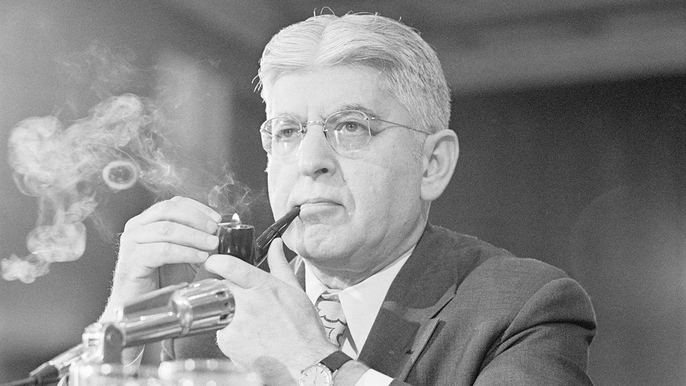 roach128_BettmannGetty Images_arthurburns