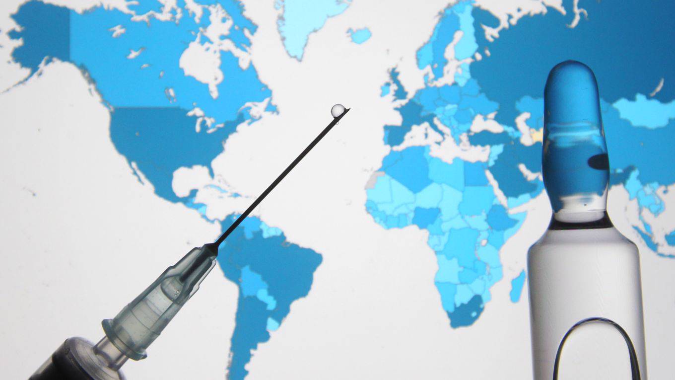 ghosh28_Pavlo ConcharSOPA ImagesLightRocket via Getty Images_covid19 vaccine