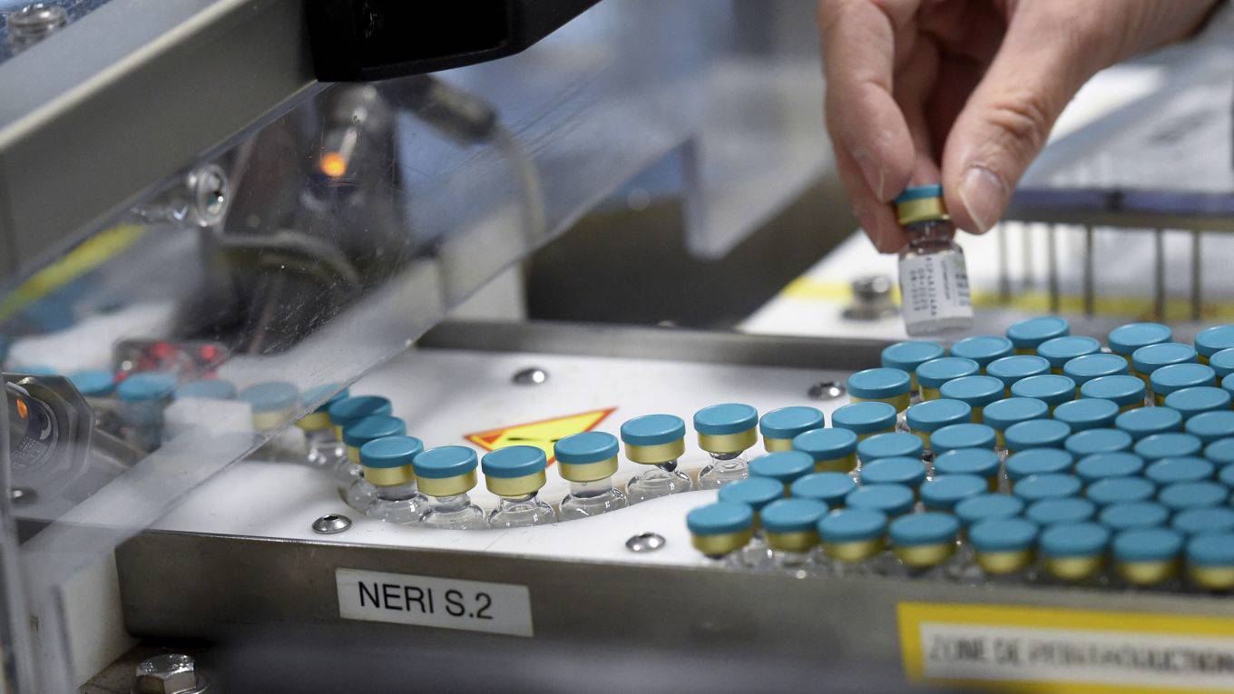 goldman4_FRANCOIS LO PRESTIAFP via Getty Images_covid vaccine manufacture