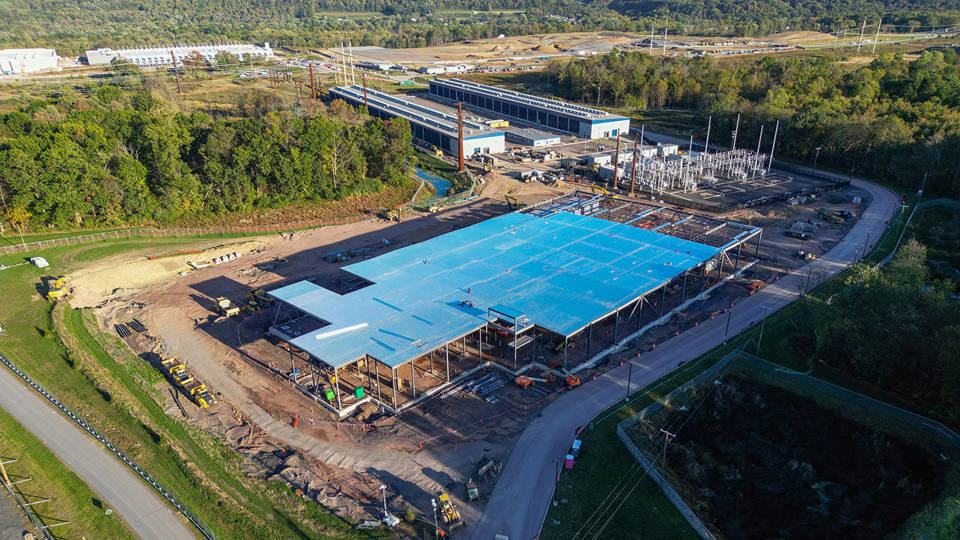 Vlaganja v umetno inteligenco bi se lahko izplačala, vendar so trenutni dobički manjši od tistih v času dot-com balona