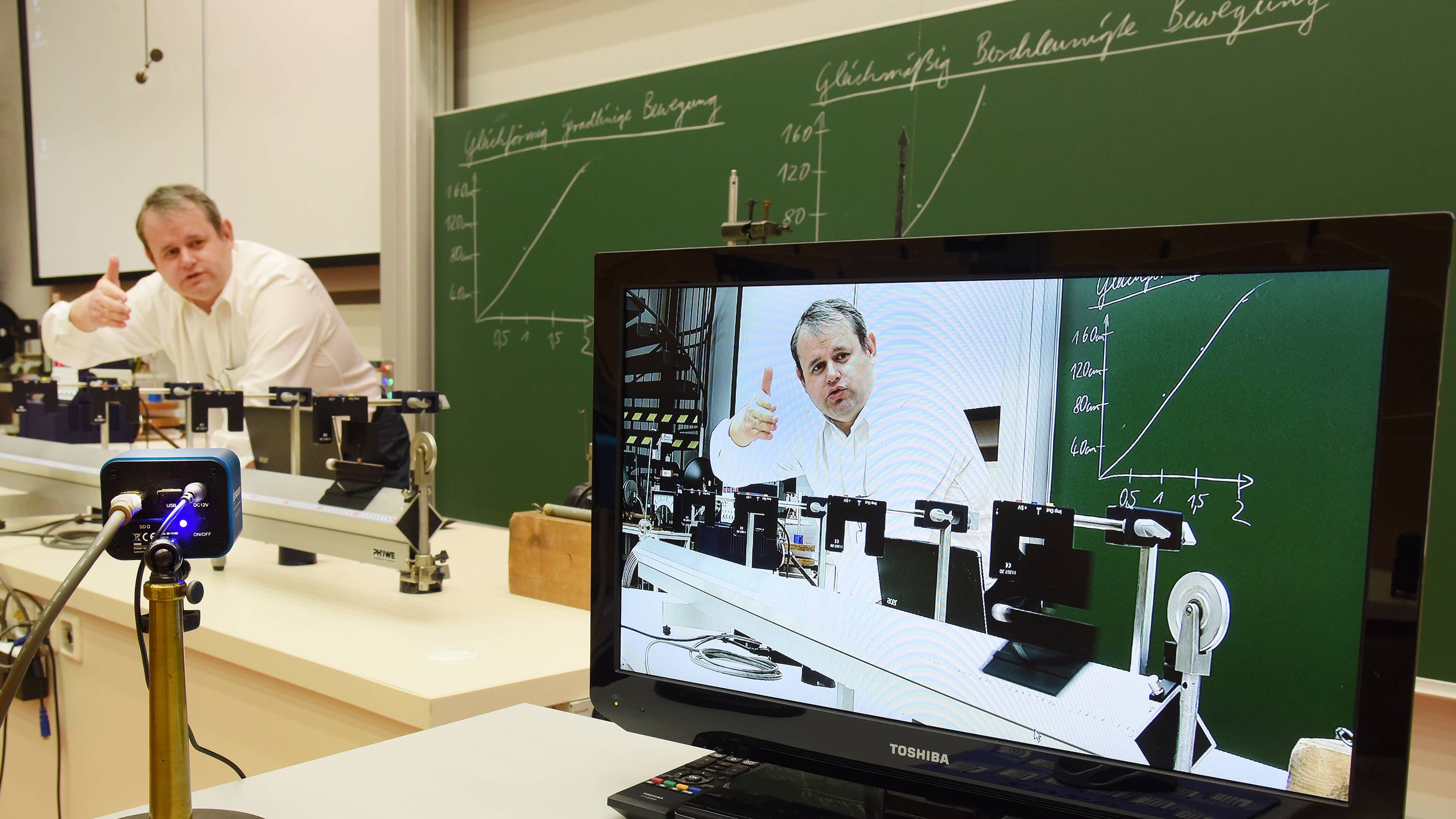 rogoff195_Waltraud Grubitzschpicture alliance via Getty Images_coronavirusuniversityonlineclasseeducation