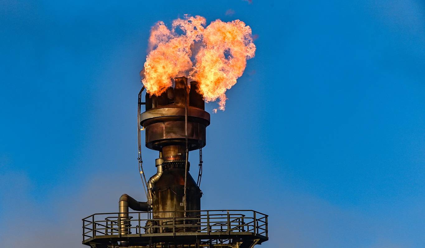 hausmann103_ Patrick Pleulpicture alliance via Getty Images_oil production russia
