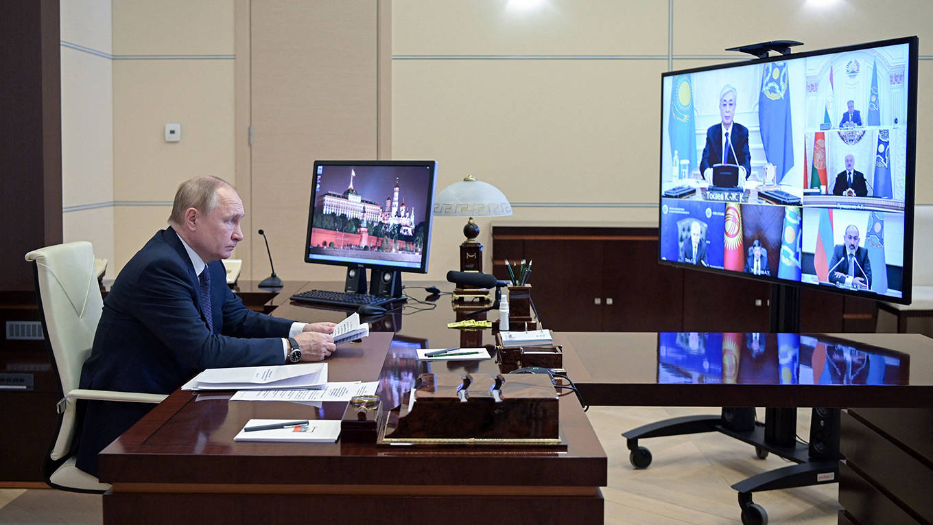 sierakowski81_ALEXEY NIKOLSKYSPUTNIKAFP via Getty Images_putincsto