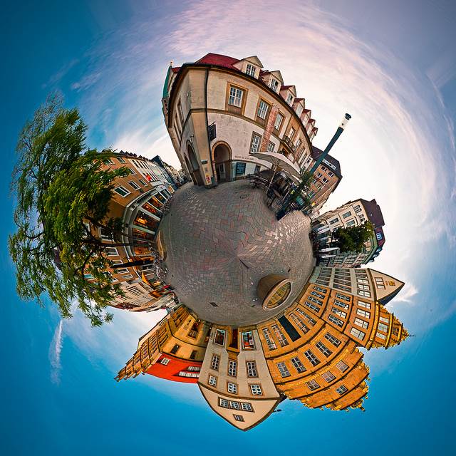 PlanetsRotating_Marc Becher_Flickr