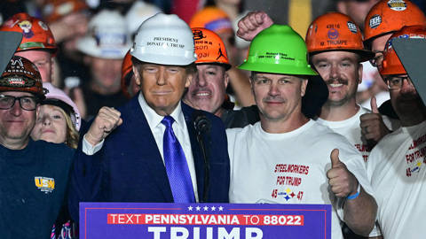 basu107_JimWatsonGettyImages_steelworkers_trump1