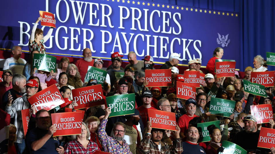 Ameriško gospodarstvo ob vstopu v leto 2026 zaznamovano z negotovostjo in padcem podpore Trumpu