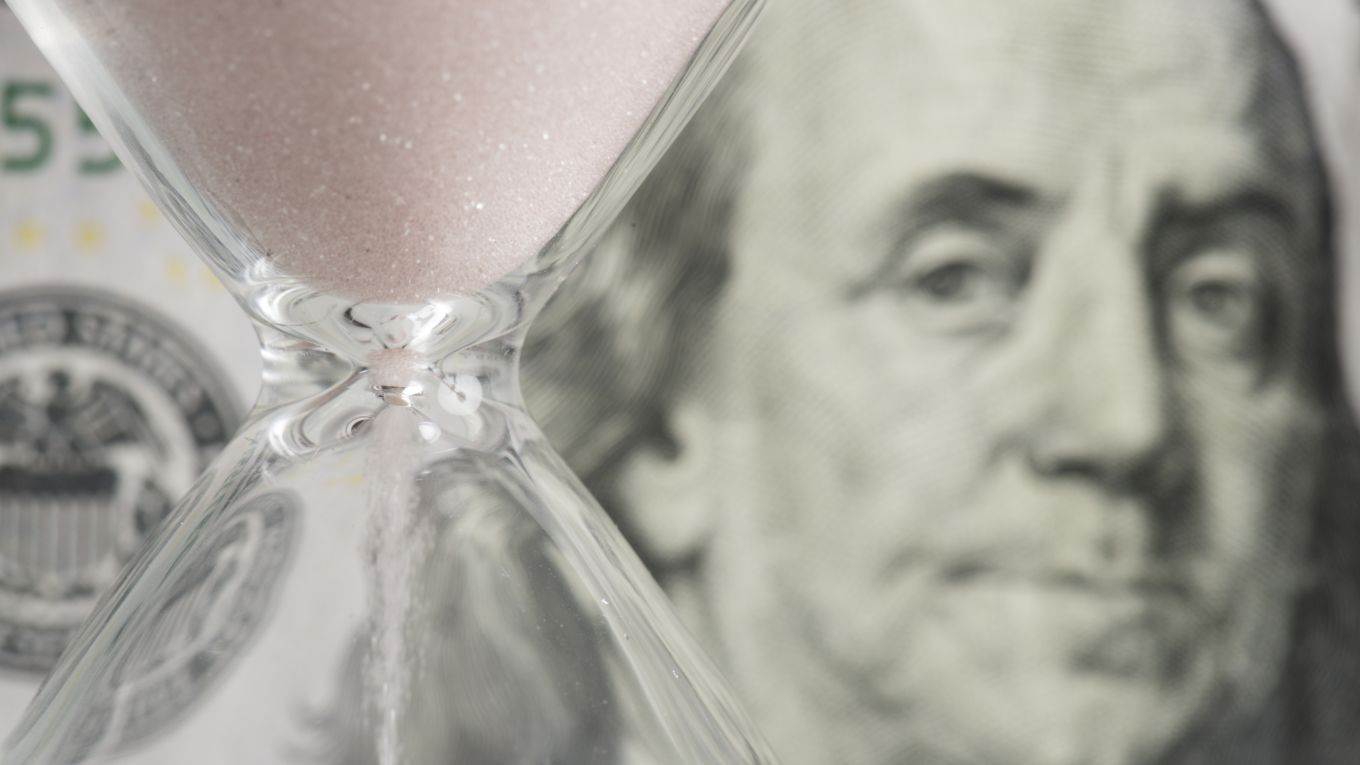 delong207_solidcolours_getty images_dollar