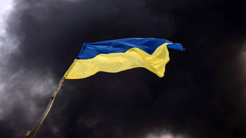 haass165_ FADEL SENNAAFP via Getty Images_ukraineflag