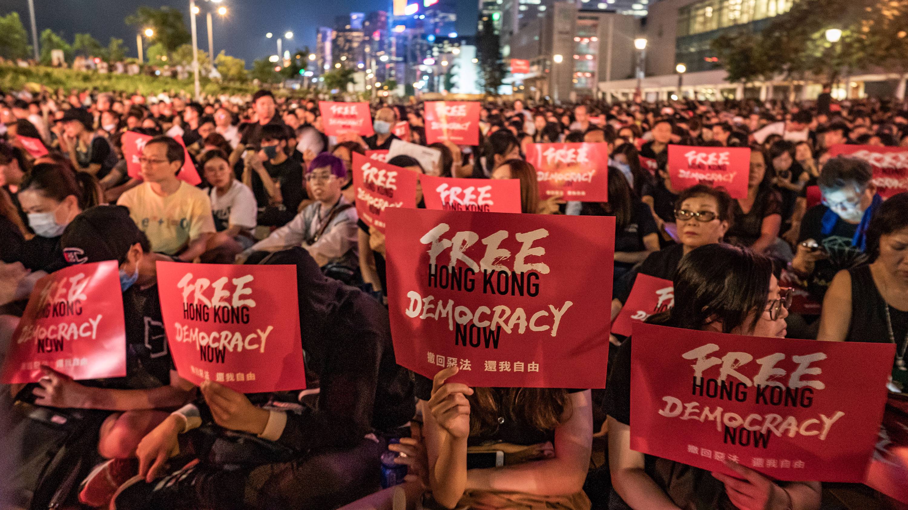 patten118_Anthony KwanGetty Images_hongkongprotestdemocracy