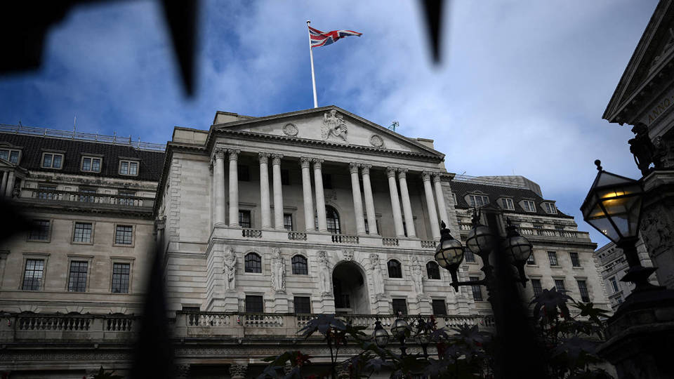 Liz Truss vs. the Bank of England