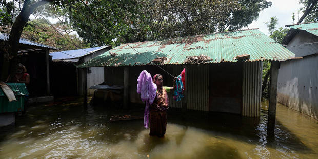gillard8_MUNIR UZ ZAMANAFP via Getty Images_bangladeshflood