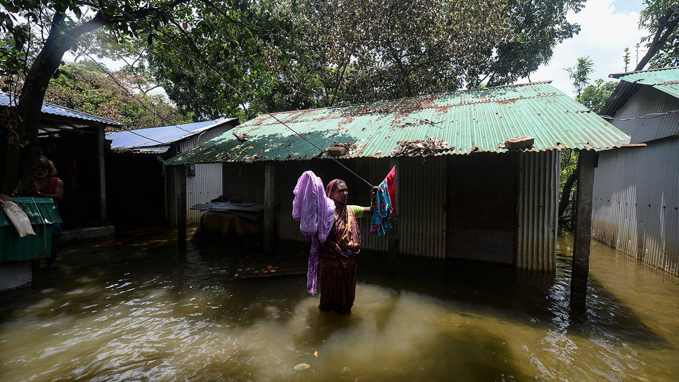 gillard8_MUNIR UZ ZAMANAFP via Getty Images_bangladeshflood