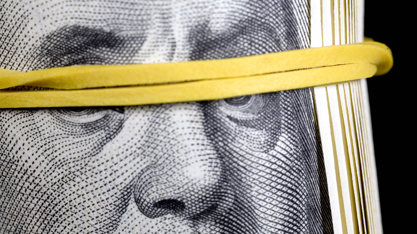 deaton9_seraficus Getty Images_USmoneyblindtied