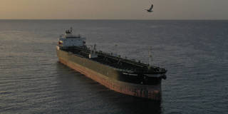 roach179_NurPhotoGettyImages_oil_tanker