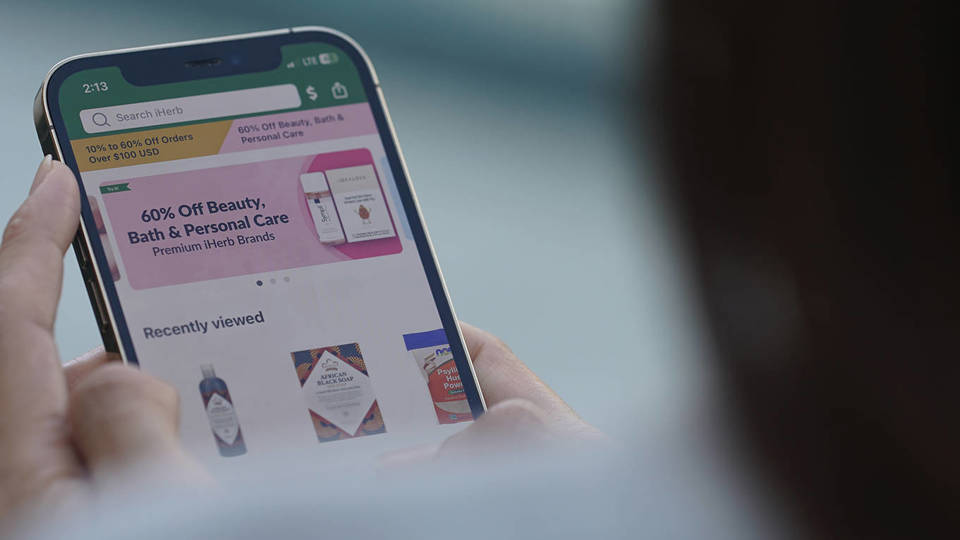 The Digital Wellness Industry Is Hijacking Women’s Health