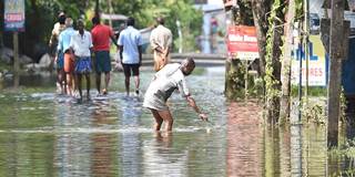 india kerala floods cleanup