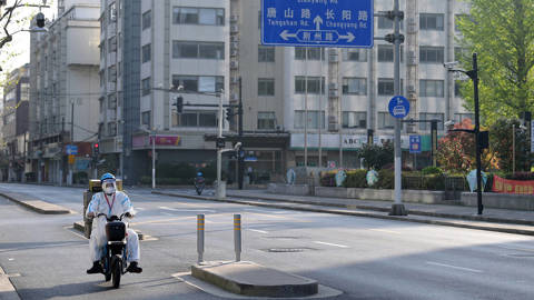 rogoff222_Li HeXinhua via Getty Images_china covid lockdown