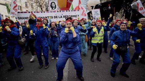 hadaslebel18_LIONEL BONAVENTUREAFP via Getty Images_french protest women