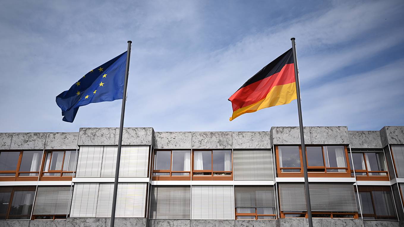 gros135_Sebastian Gollnowpicture alliance via Getty Images_eugermanflagcourt