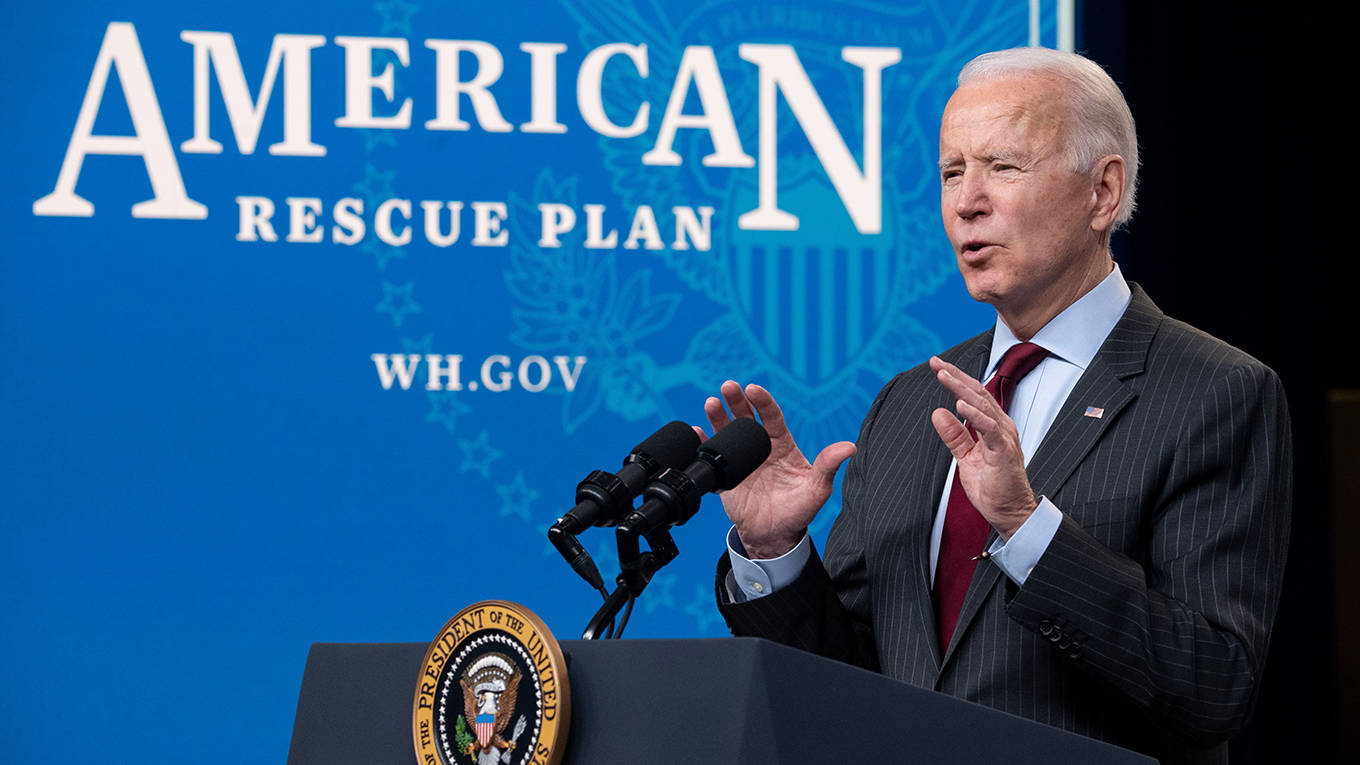 stiglitz289_SAUL LOEBAFP via Getty Images_bidenrescueplan
